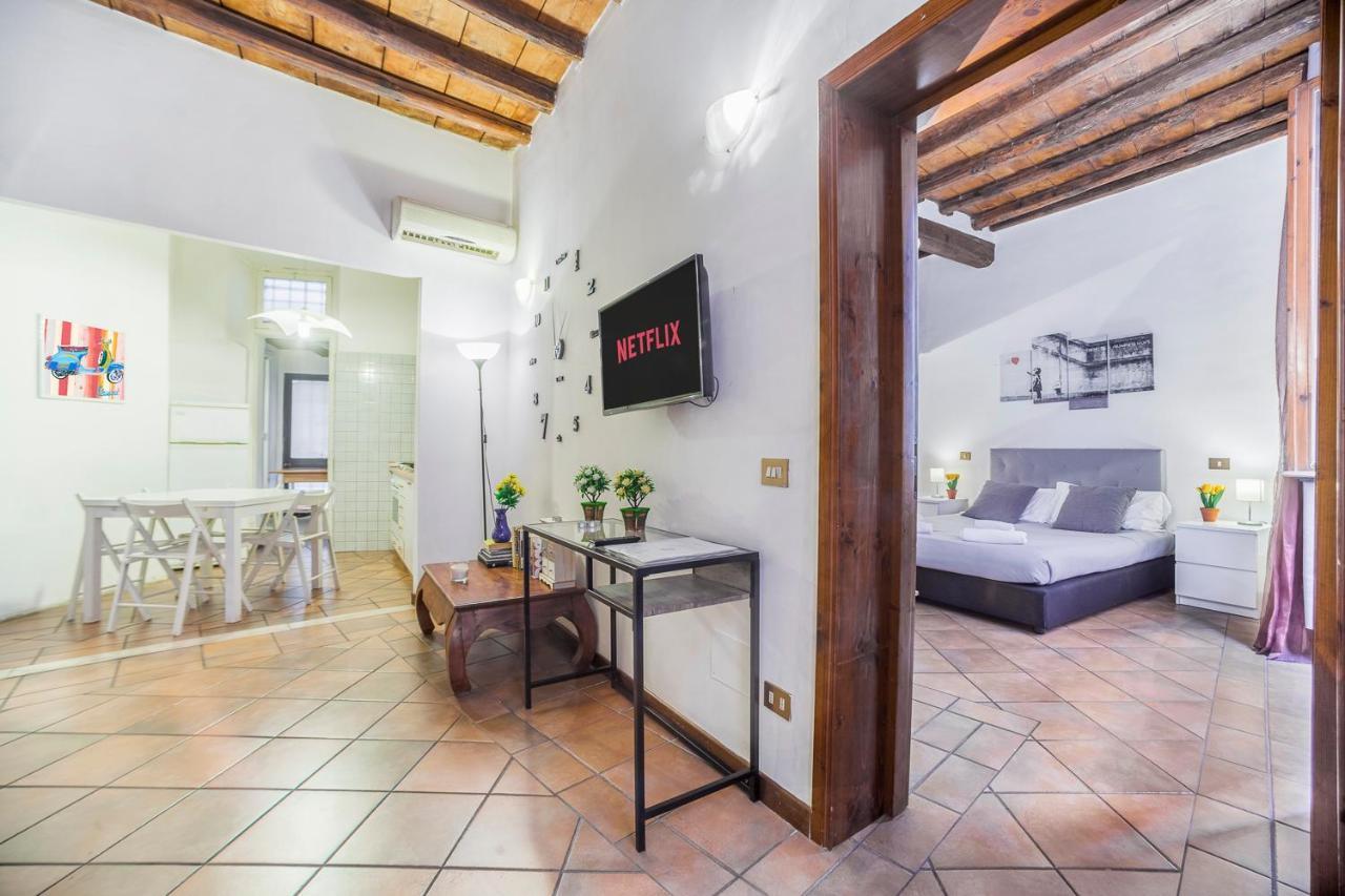 2 Bdr Balestrari Palace Close To Campo Dei Fiori Piazza Navona Piazza Venezia — Photos 3